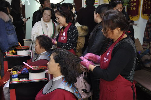 當(dāng)學(xué)霸遇見養(yǎng)發(fā) 張錫峰演講帶給金紫雨團(tuán)隊(duì)的深度思考